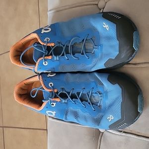 On Cloud Cloudventure Size 10